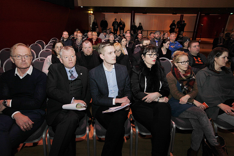 Íbúafundur um tvöföldun Reykjanesbrautar í beinni