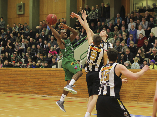Bonneau skoraði 13 stig í endurkomunni