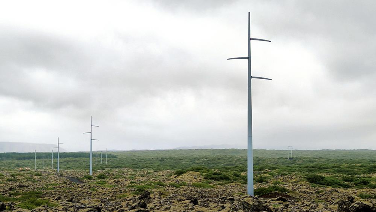 Framkvæmdir við loftlínuhluta Suðurnesjalínu 2 í biðstöðu 