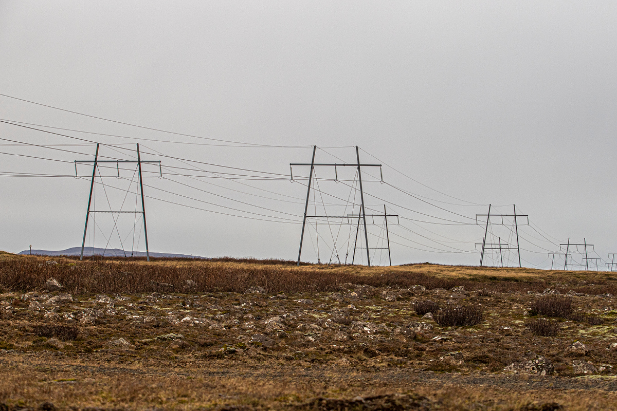 Framkvæmdaleyfi fyrir Suðurnesjalínu 2 verði gefið út með lögum