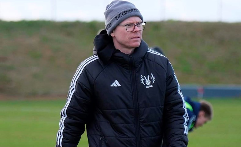 Þjálfarateymi Víðis látið fara