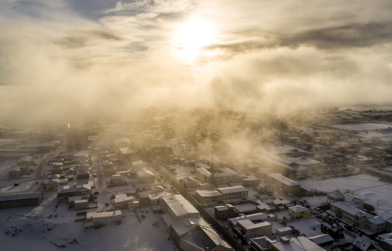Frostþoka liggur yfir Reykjanesbæ