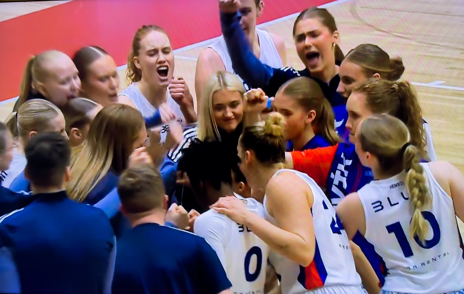 Keflavík í VÍS bikarúrslit eftir sigur á Hamar/Þór