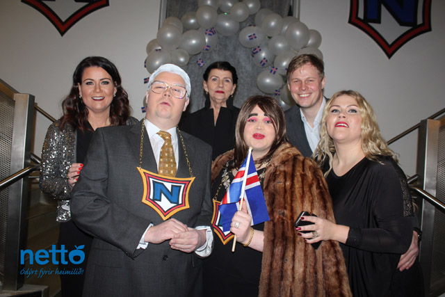 Sjáið myndirnar frá Njarðvíkurblótinu hér!