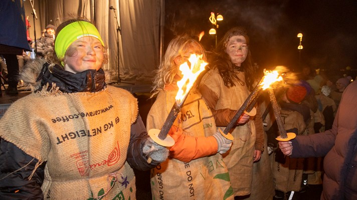 Fjölmenn þrettándagleði í Reykjanesbæ