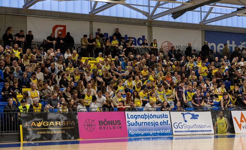 Grindvíkingar biðja Njarðvíkinga afsökunar