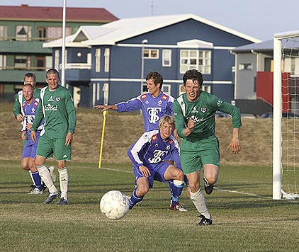 Keppni hefst í 1. deild: Njarðvík tekur á móti Stjörnunni