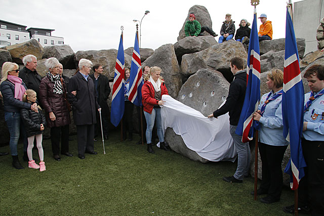 Heiðra fleiri ungmenni í Minningarlundi