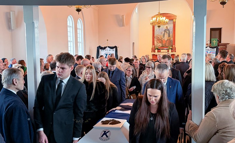 Fjölmenni við útför Magnúsar Haraldssonar