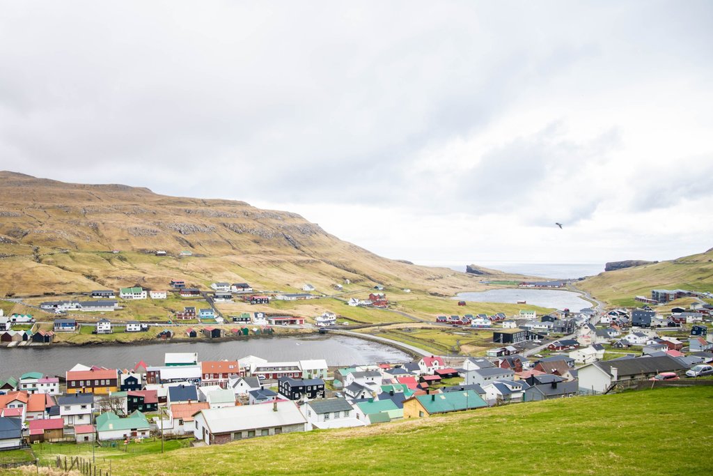 Suðurnesjabær endurnýjar vinabæjasamband við Vágs Kommunu í Færeyjum