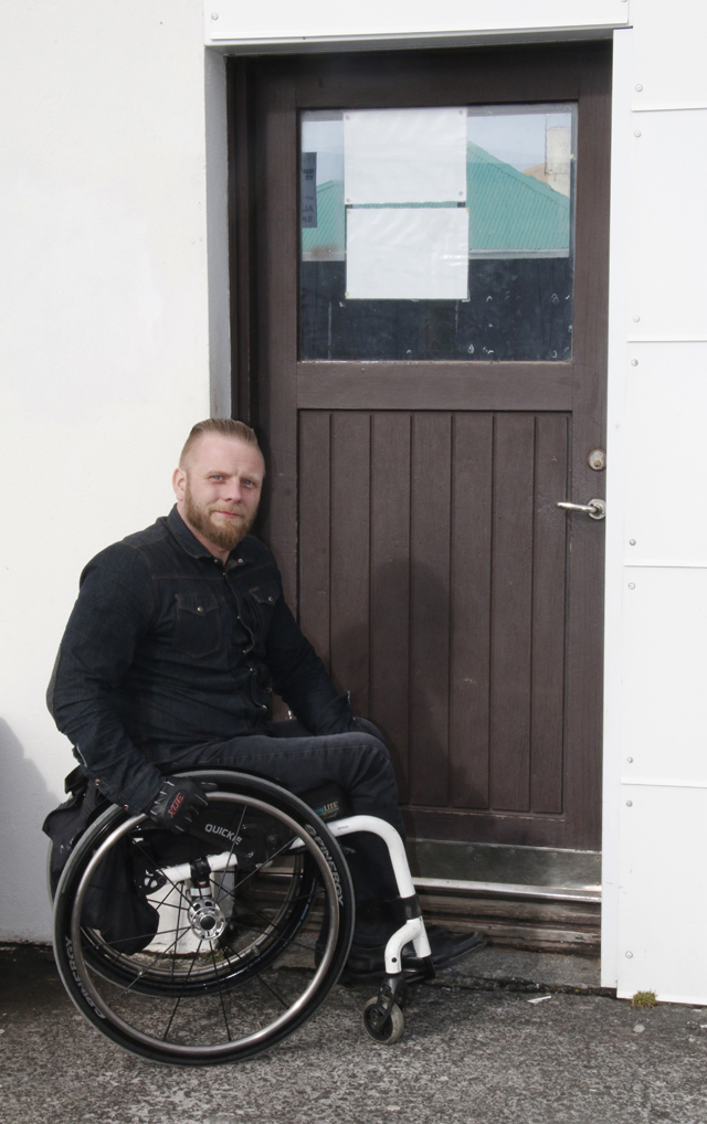 Faðir gagnrýnir aðgengi á vegum íþrótta- og tómstundaráðs -MYNDBAND