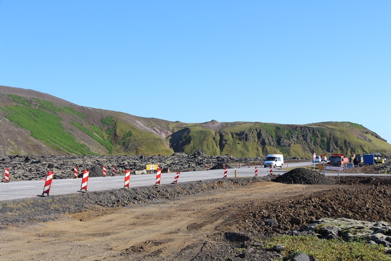 Endurbætur á gatnamótum við Bláa Lónið