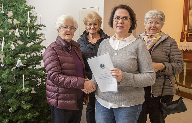 Lionessur með myndarlegt framlag í Velferðarsjóð Suðurnesja